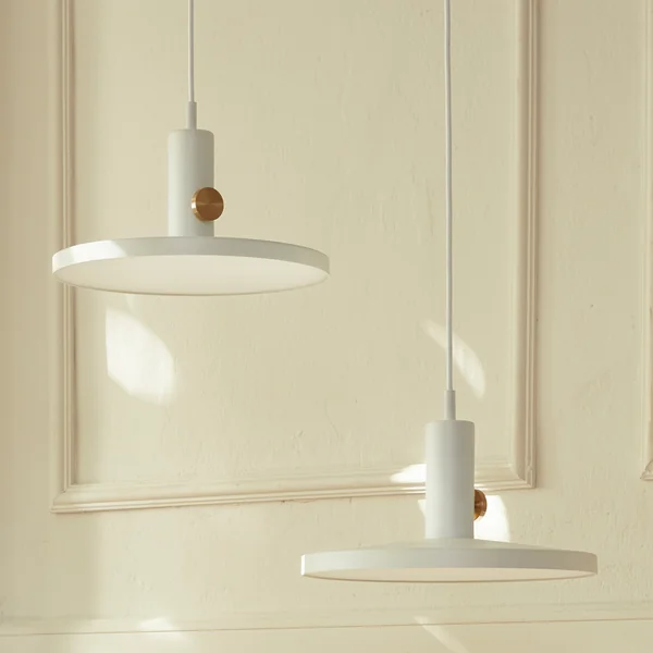 Mood Pendelleuchte in weiß von yunic