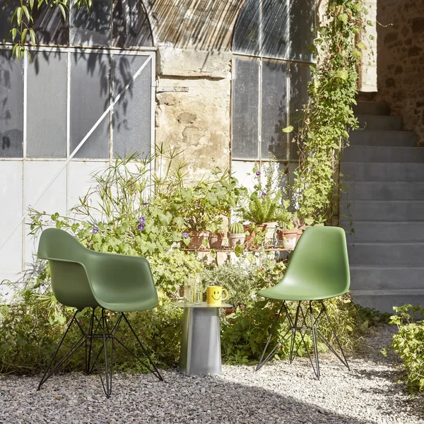 Vitra - Metal Side Table Outdoor, verzinkt