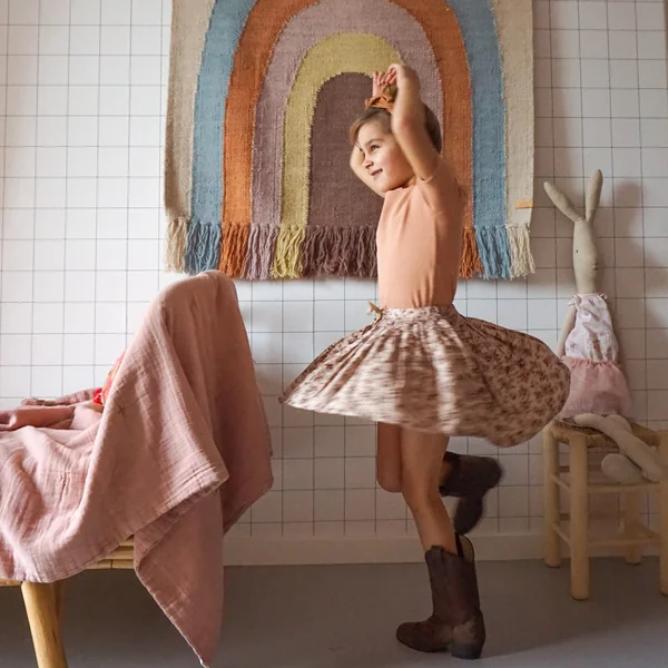 Homestory: OYOY - Wandteppich Follow the Rainbow